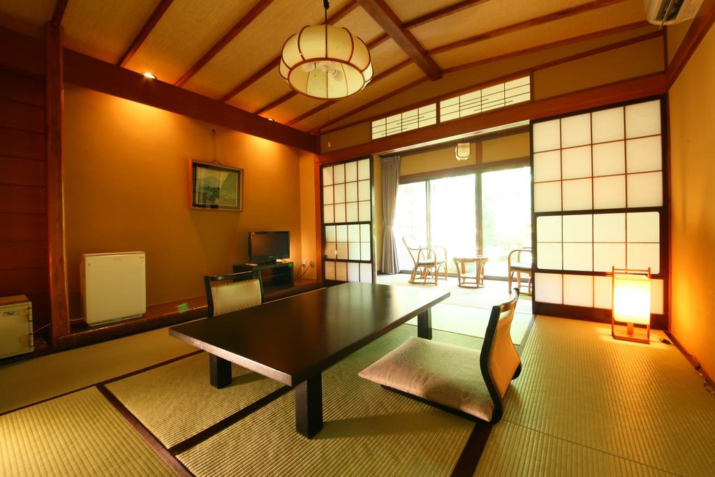 Izumiya Zenbe Hotel Matsumoto Exterior photo
